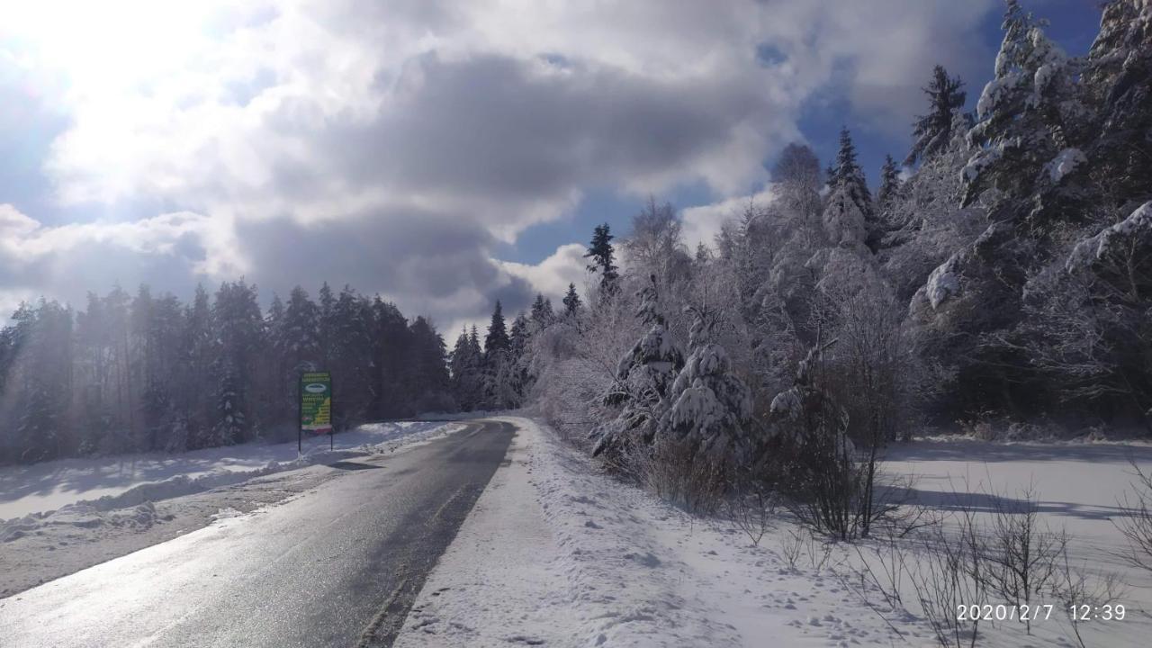 Agroturystyka Chata Za Wsia Uscie Gorlickie Eksteriør bilde